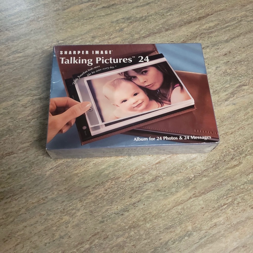 NIB Sharper image Talking pictures 24